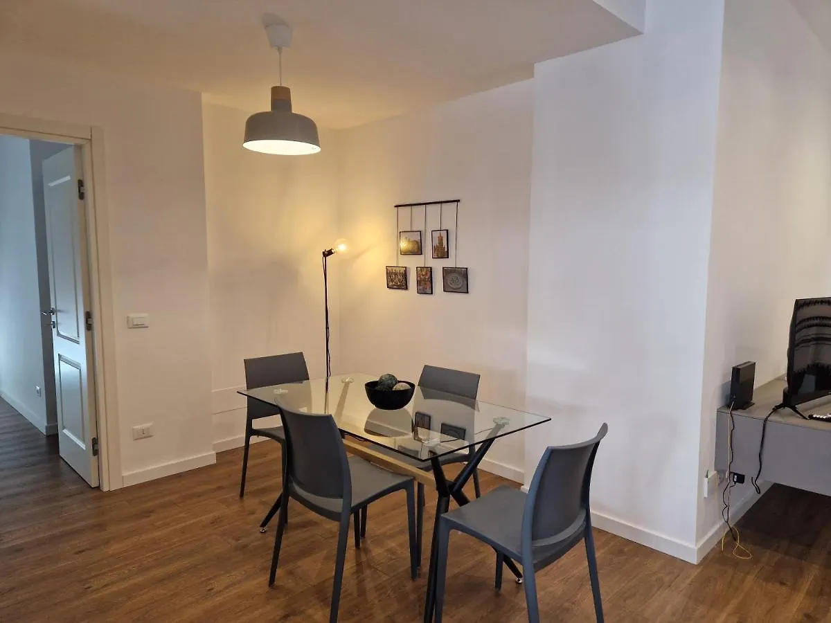 Spring Apartments パレルモ 0*,  イタリア